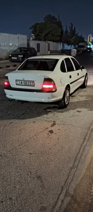 اوبل فيكترا موديل 1997