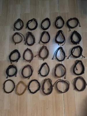 للبيع أساور يد جديد