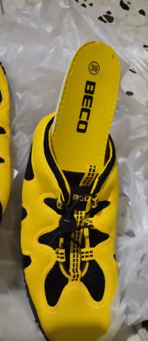 Sport Shoes . Other . 39 . New1