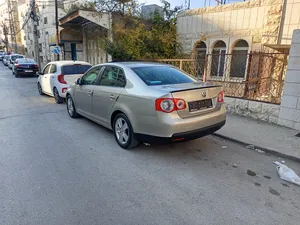 volkswagen-jetta-2008