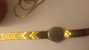ساعه تيسو السعر الاصلي 700 سعر البيع 250