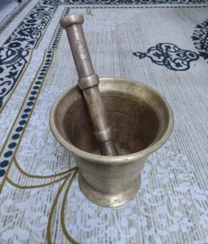 تحف نحاسية