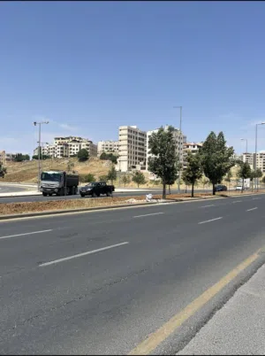 ارض للبيع دير غبار قرب الشارع الرئيسي كريدور عبدون