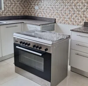 Cooker for sale