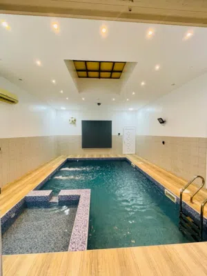 2 Bedrooms Chalet for Rent in Al Dakhiliya Manah