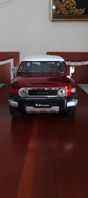 Toyota FJ cruiser (display car)
