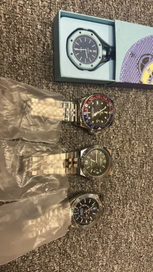 Luxury Watch Collection – 4 Stylish Watches with Box – Great Condition