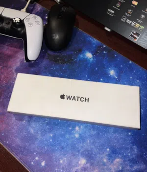 Apple Watch SE 2nd Gen 40mm GPS Starlight - Brand New Open Box (جائزة بنك AAIB)