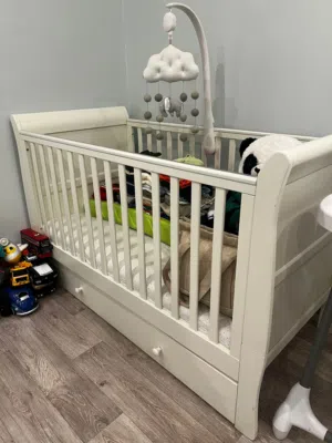 kids room furniture (nursery)
