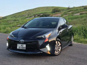 Toyota Prius hybrid Lithium 2018 - تويوتا بريوس   بطارية ليثيوم  عدا فتحة
