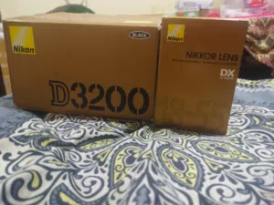 Nikon camera d3200 cor sale like new