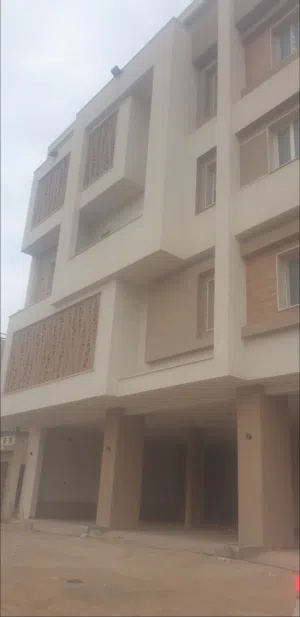 متوفر عمارة للبيع بالقرب من جوازات صلاح الدين موقع الله يبارك بسعر مناسب جدا