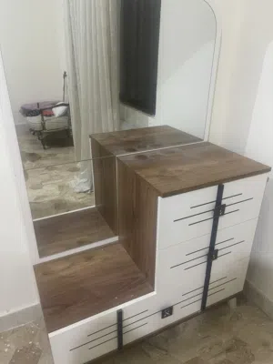 تواليت بحالة الوكالة