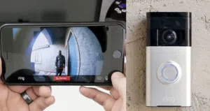 Ring Video Doorbell هو جرس باب ذكي مزود بكاميرا يتيح لك رؤية الزوار والتحدث إليهم من هاتفك