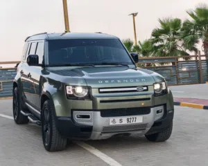 2022 Land Rover Defender P400 HSE Gcc ديفندر خليجي تحت الضمان