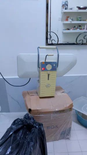 old model iron box