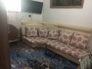 جلسة او كنبة حرف U
