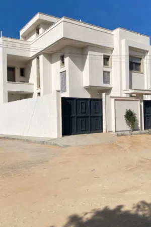 فيلا للبيع دورين داخل المخطط شهادة عقاريه