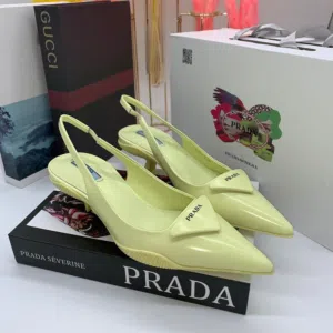 ‏مع كعب ‏.‏ برادا ‏.‏ 37 ‏.‏ جديد‏0