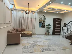 ‏٤ غرف نوم ‏.‏ ٣ حمّامات ‏.‏ 250 م٢‏4