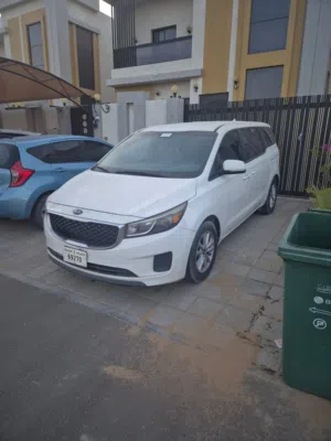 Used Nissan Versa in Dubai