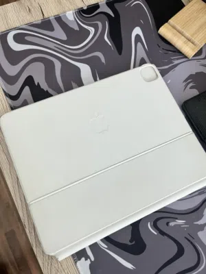 Apple magic keyboard 12.9 inch