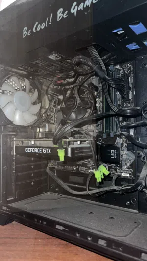 كمبيوتر للبيع Pc for sale