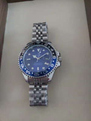 ساعة رولكس سي دويلر ROLEX SEA DWELLER ميناء أزرق ملكي ، إصدار فخم