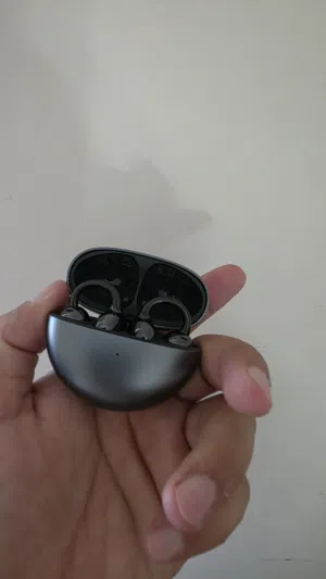 للبيع: Huawei FreeClip (الأصلية) ضمانها ساري السعر 300