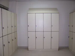 خزائن لوكرز (المقاومة للماء و الرطوبة)