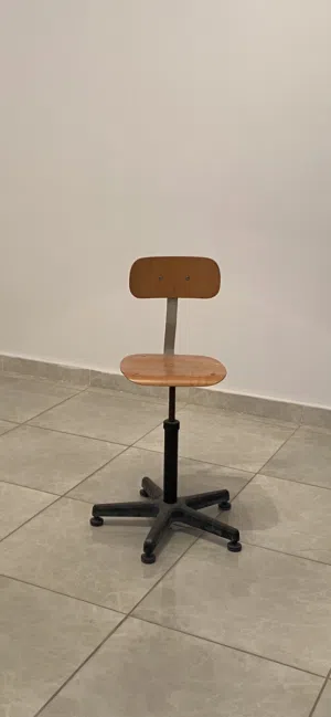 طاوله و كراسي
