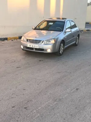 Used Kia Spectra in Tripoli