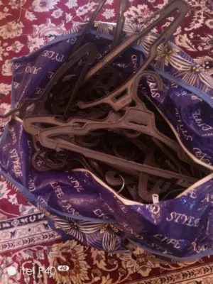 علاقات بلاستك للمالابس 70 قطعة