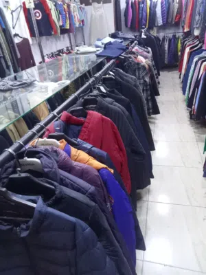 معدات محل البسه وروبي للبيع اربد بسعر مناسب
