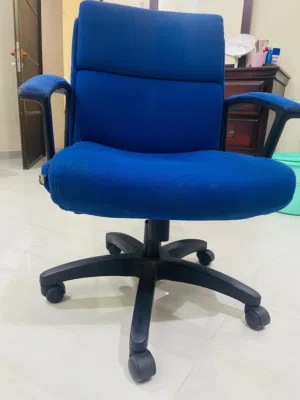 Office Chair for Sale – Comfortable & Strong