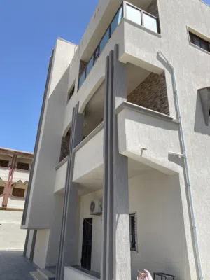 عمارة 3 طوابق