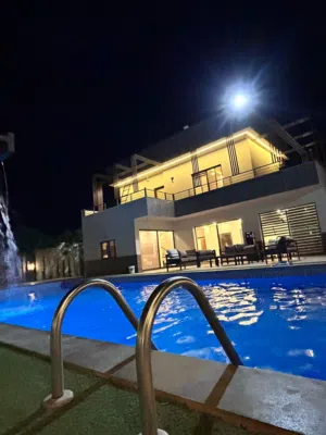 فيلا فاخره للبيع من المالك مباشره