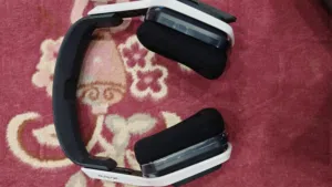 سماعه astro a20 نظيفه قراطيسها عليها التوصيلة ضايعه