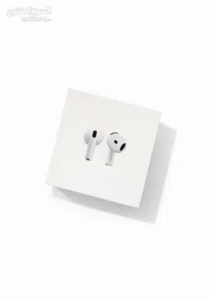 Air bods 4 للبيع جديدة من STC لم تفتح بعد