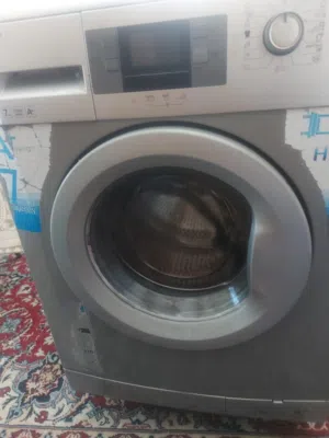 غسالة بيكو بحجم 7 كيلو بحالة جيد للبيع.