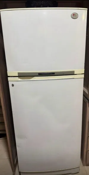ثلاجة lg للبيع