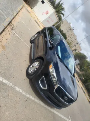 Used Kia Sorento in Tripoli
