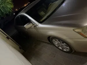 Used Toyota Avalon in Muscat