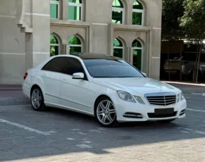 مرسيدس بنز E300 خليجي 2012 فل اوبشن بحاله ممتازة