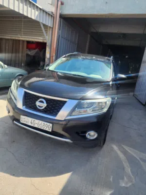 Used Nissan Pathfinder in Kuwait City