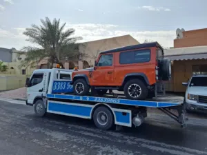 نقل وسحب السيارات والدراجات الناريه والقوارب وعربات الفود تراك داخل وخارج مملكة البحرين