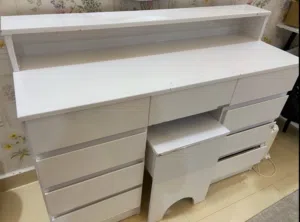 Dresser+chair for selling
