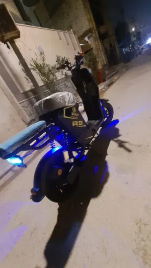 دراجه شحن للبيع نظافه  فول عادي امراوي قجمه او عدله