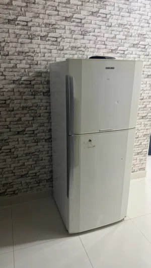 ثلاجة هيتاشي