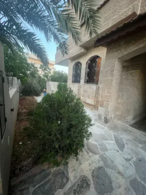 شقة مفروشة - ضاحية الرشيد - 3نوم - 200م - اعلان رقم - R222 -